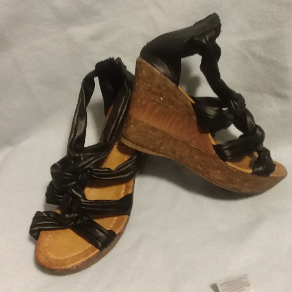 SOS Wedges size 7